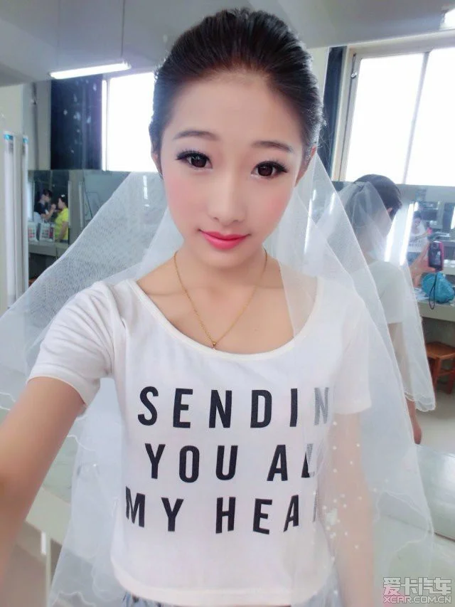 君临国际真人娱乐德州扑克游戏